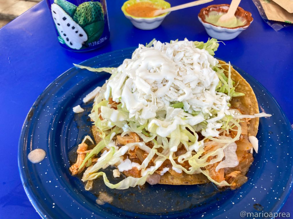 Tostadas de tinga de pollo